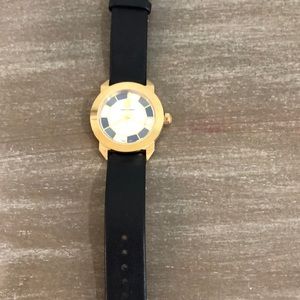 Tori burch watch good condition